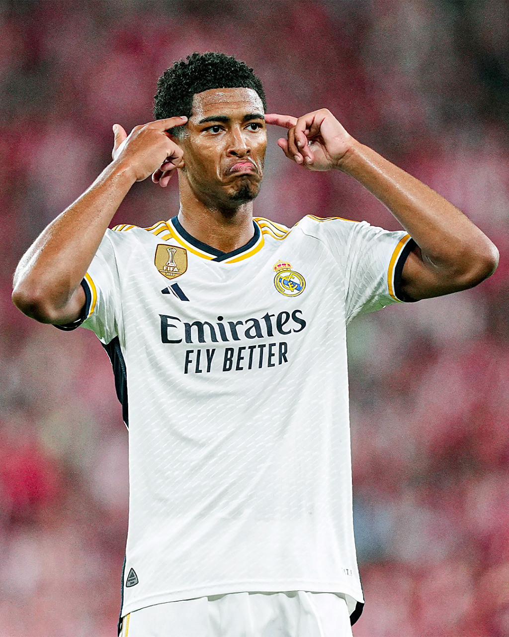 英足总：与利物浦比赛中行为不当 罗梅罗被正式指控（罗梅罗因在对阵利物浦时的不当行为遭英足总正式指控）