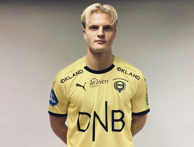 女排世锦赛新战报：中国2-1墨西哥，庄宇珊打疯了，女排要开门红