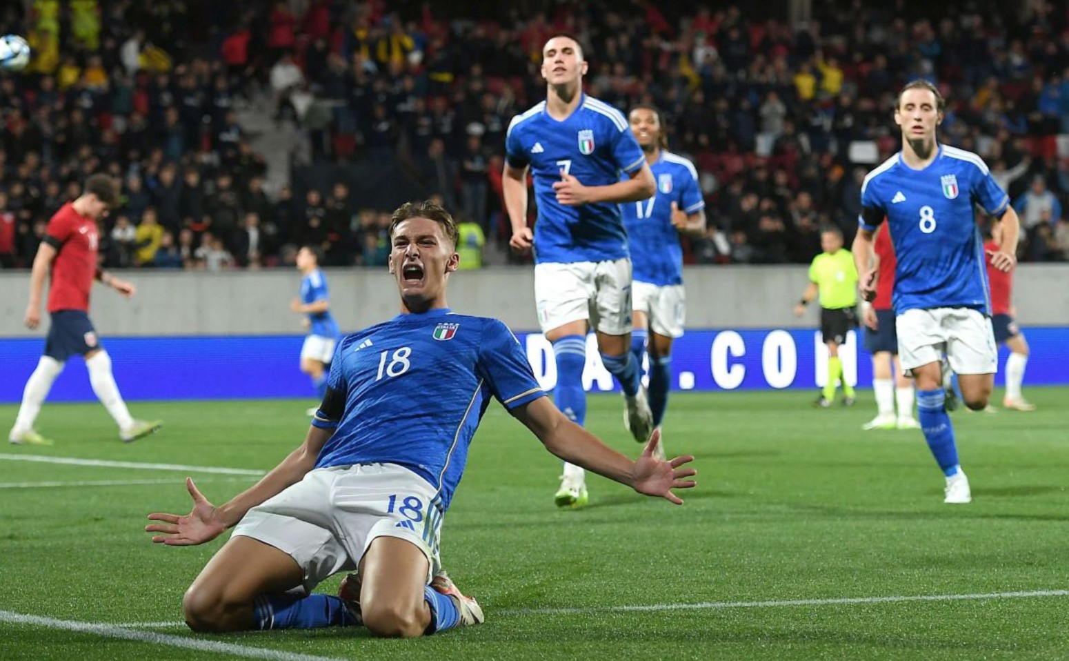 阿尔特塔：加布里埃尔将伤缺数周，失去后防领袖显然是打击（阿尔特塔：加布里埃尔因伤将缺阵数周，失去后防核心无疑是打击）