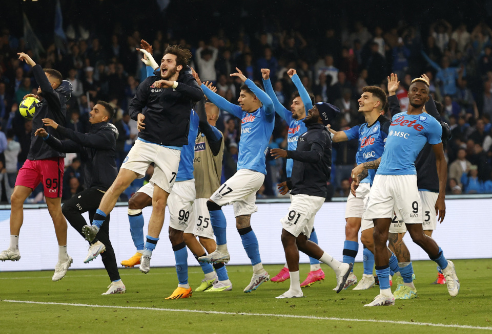 他在场上就是稳定器