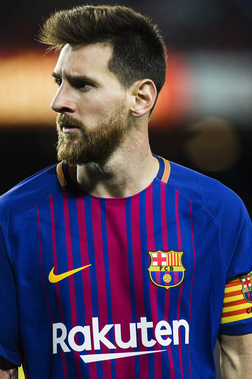 孔帕尼：凯恩和对手的手臂位置几乎一样，这种情况不该判点球