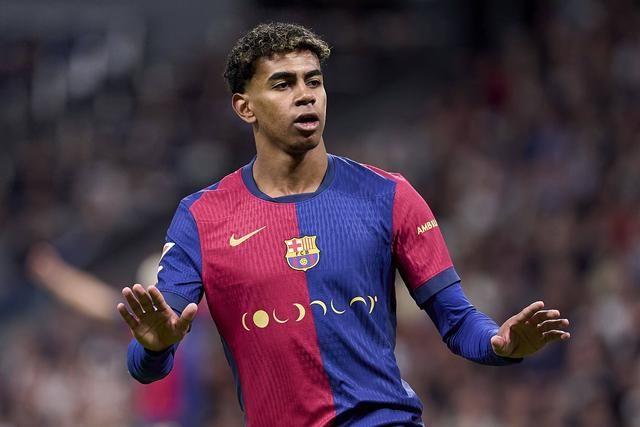 太尴尬！梁靖崑被观众“表白”，一脸严肃，孙颖莎偷笑，队友都懵了