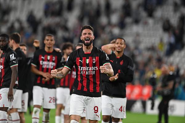 邮报：马奎尔被指控希腊袭击警察案将在今年10月8日重新开庭