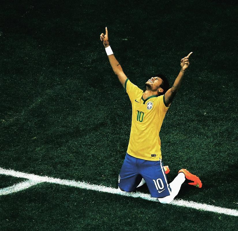 西甲前瞻：黄潜新赛季丢球联赛最少，皇社近况回暖4场3胜（西甲前瞻：黄潜本季失球最少防线稳固，皇社回暖近4场取3胜）